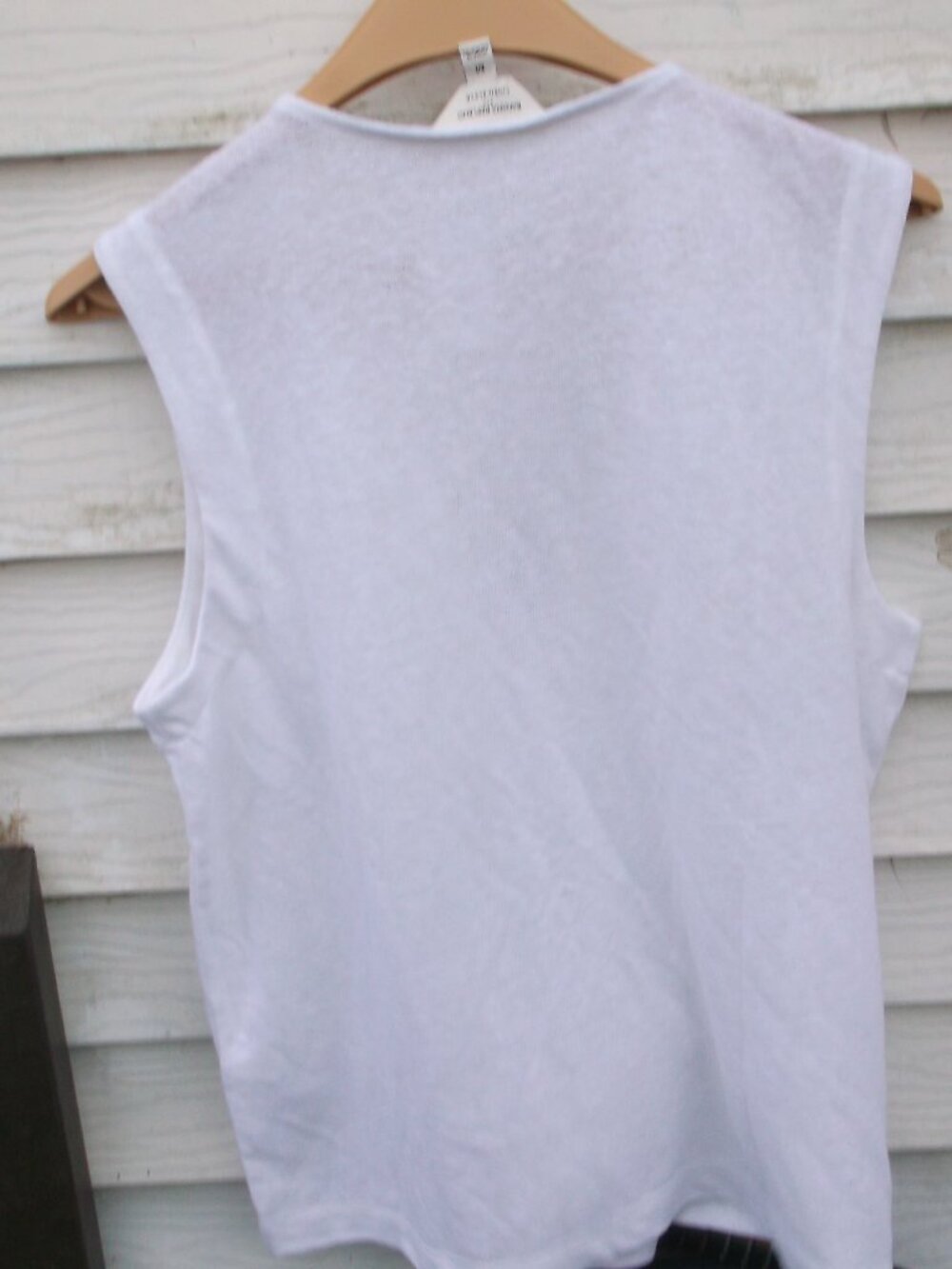 Banana Republic Linen‑Blend Split Neck Sleeveless Top – White – Size M - NWT - Picture 2 of 6